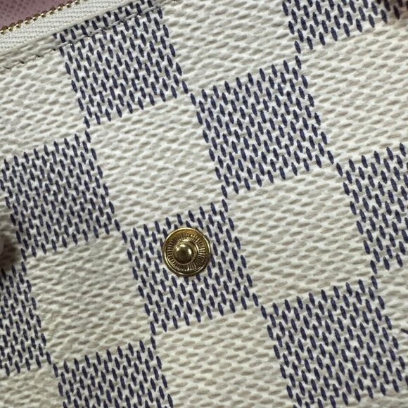 Louis Vuitton Victorine White Canvas Wallet 288-031125 - Picture 5 of 12